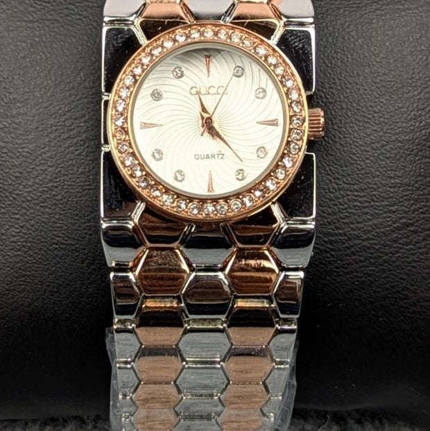 Elegant Multti Ladies Quartz Watch with Crystal Bezel – Premium Bracelet Design (White Dial)