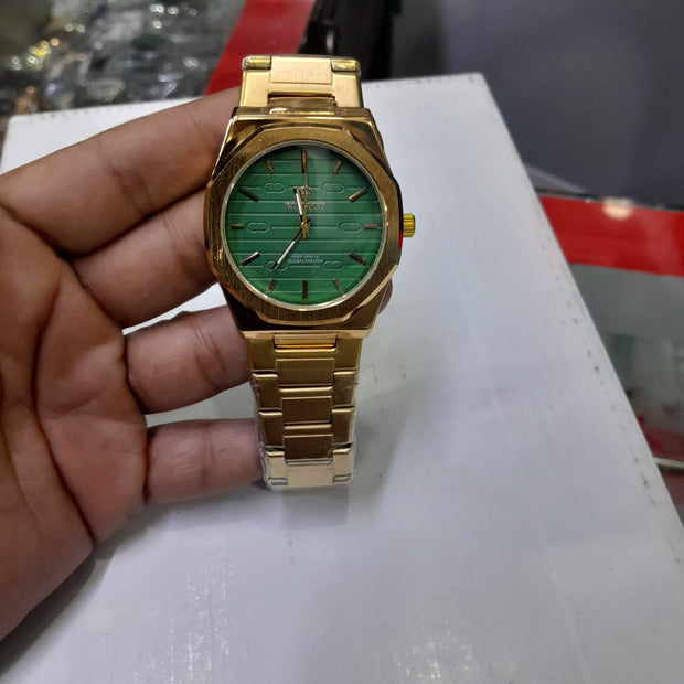 BINBOND 818 Stainless Steel Quartz Fashionable Premium Watch